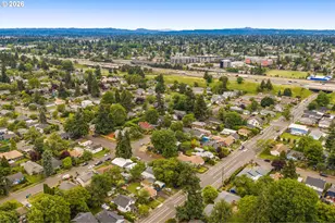 9920 SE Ellis St, Portland, OR 97266 - Photo 43