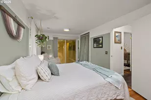9920 SE Ellis St, Portland, OR 97266 - Photo 25