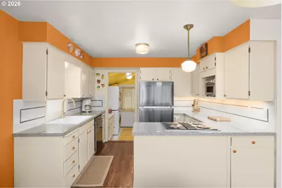 9920 SE Ellis St, Portland, OR 97266 - Photo 15