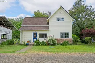 1177 Dairy Loop Rd, Roseburg, OR 97471 - Photo 3