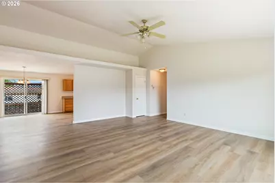 186 Woodduck St, Winston, OR 97496 - Photo 13
