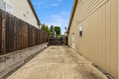186 Woodduck St, Winston, OR 97496 - Photo 43