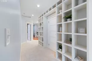 2328 SW Broadway Dr, Portland, OR 97201 - Photo 33