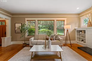 2328 SW Broadway Dr, Portland, OR 97201 - Photo 9