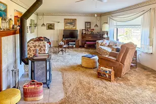 159 NE Lombardy Dr, Roseburg, OR 97470 - Photo 5