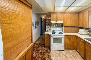 159 NE Lombardy Dr, Roseburg, OR 97470 - Photo 7