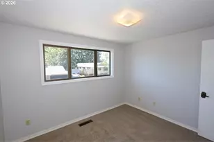 1185 NE 27th St, Gresham, OR 97030 - Photo 17