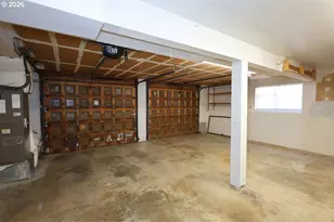 1185 NE 27th St, Gresham, OR 97030 - Photo 43