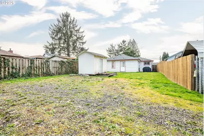 1002 N 10th Ave, Kelso, WA 98626 - Photo 17
