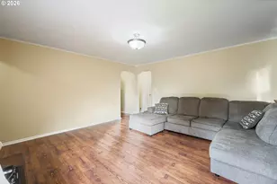 1002 N 10th Ave, Kelso, WA 98626 - Photo 5