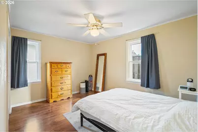 1002 N 10th Ave, Kelso, WA 98626 - Photo 11