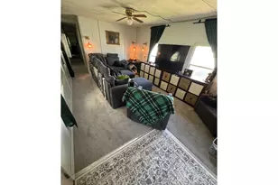 819 S Comstock Ave, Sutherlin, OR 97479 - Photo 7
