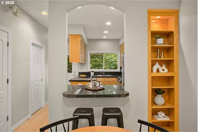 2667 NW Thurman St, Portland, OR 97210 - Photo 9