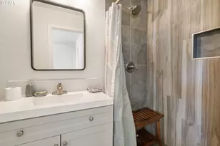 3994 Crestview Dr S, Salem, OR 97302 - Photo 29