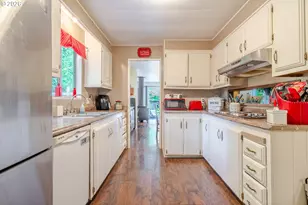 28011 Pine View Rd, Brownsville, OR 97327 - Photo 13