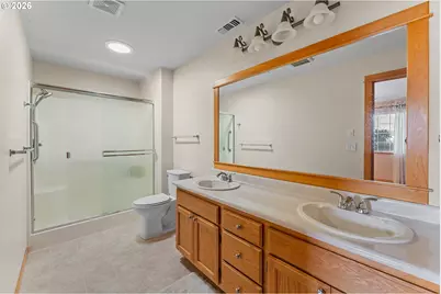 2188 Marie Dr, Grants Pass, OR 97526 - Photo 17