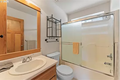 2188 Marie Dr, Grants Pass, OR 97526 - Photo 21