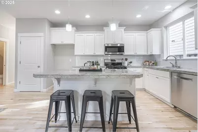 248 NE 66th Ave, Hillsboro, OR 97124 - Photo 13