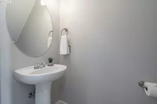 248 NE 66th Ave, Hillsboro, OR 97124 - Photo 21