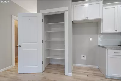 248 NE 66th Ave, Hillsboro, OR 97124 - Photo 17