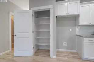 248 NE 66th Ave, Hillsboro, OR 97124 - Photo 17