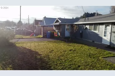 907 Greenwood Ave, Reedsport, OR 97467 - Photo 7