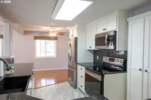 410 Park Ave, Lakeside, OR 97449 - Photo 5