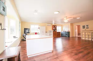 410 Park Ave, Lakeside, OR 97449 - Photo 31