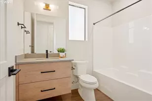 750 N V St, Washougal, WA 98671 - Photo 33