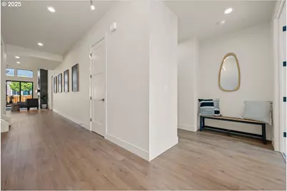 750 N V St, Washougal, WA 98671 - Photo 5