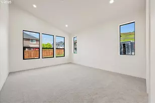 750 N V St, Washougal, WA 98671 - Photo 25