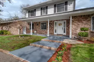 18 Royal Oaks Dr, Roseburg, OR 97471 - Photo 3