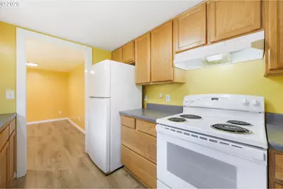 865 W 28th Ave, Eugene, OR 97405 - Photo 13