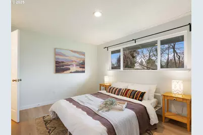 824 SE 207th Ave, Gresham, OR 97030 - Photo 25