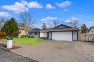 824 SE 207th Ave, Gresham, OR 97030 - Photo 3