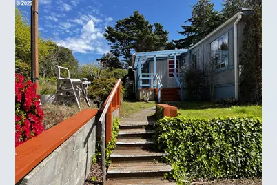 1600 Rhododendron Dr #21, Florence, OR 97439 - Photo 3