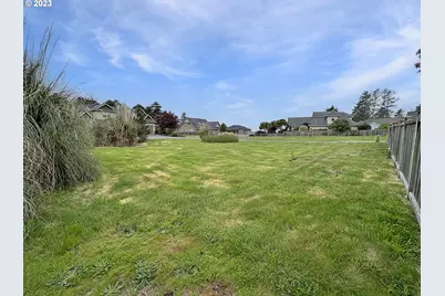 Edge Cliff Dr #11, Brookings, OR 97415 - Photo 9