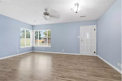 2005 Carlson Rd, Vancouver, WA 98661 - Photo 3