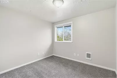 912 NE Hacienda Ct, Gresham, OR 97030 - Photo 35