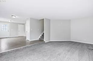 912 NE Hacienda Ct, Gresham, OR 97030 - Photo 21