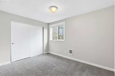 912 NE Hacienda Ct, Gresham, OR 97030 - Photo 33