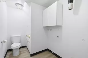 912 NE Hacienda Ct, Gresham, OR 97030 - Photo 17