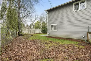 912 NE Hacienda Ct, Gresham, OR 97030 - Photo 37