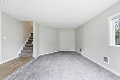 912 NE Hacienda Ct, Gresham, OR 97030 - Photo 19