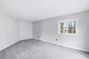 912 NE Hacienda Ct, Gresham, OR 97030 - Photo 15