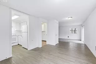 912 NE Hacienda Ct, Gresham, OR 97030 - Photo 5