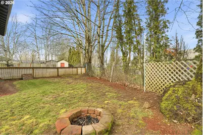 912 NE Hacienda Ct, Gresham, OR 97030 - Photo 41