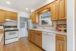 3757 SE Tolman St, Portland, OR 97202 - Photo 15