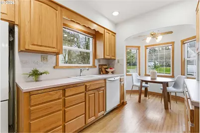 3757 SE Tolman St, Portland, OR 97202 - Photo 17