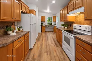 35134 Labrador Ln, Astoria, OR 97103 - Photo 7